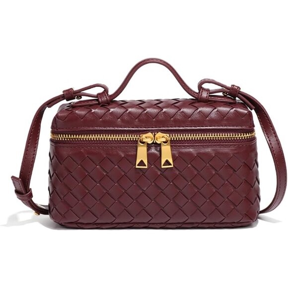 Elegant Woven Crossbody Handbag with Gold Hardware - Ideal for All Occasions - Picture 1 of 7
